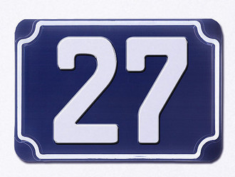 Blaue gepr&auml;gte Hausnummer 27 