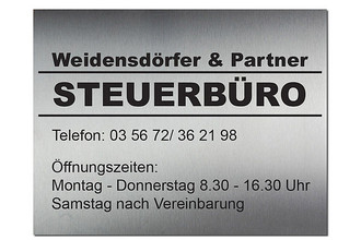 Edelstahl Firmeneingangsschild mit Wunschbeschriftung z.B. f&uuml;r Steuerberater 