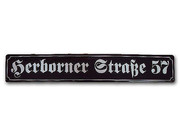 Emailliertes Stra&szlig;enschild mit einem maximal 25 Buchstaben Stra&szlig;ennamen 