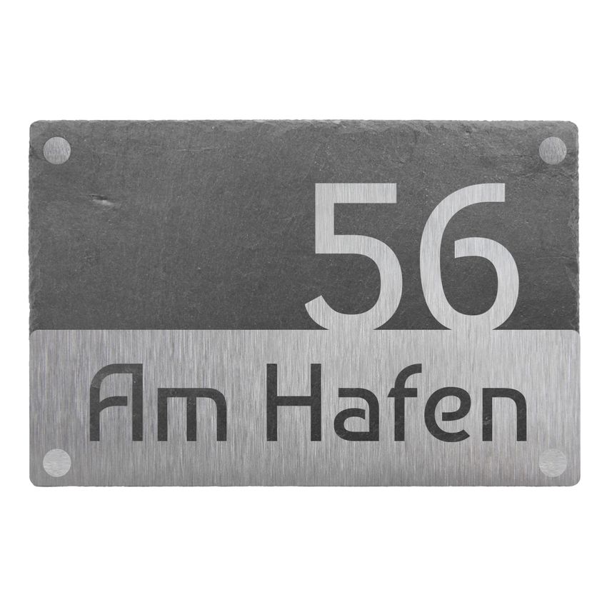 Elegante Kombination aus Edelstahl und Schiefer als Hausnummer