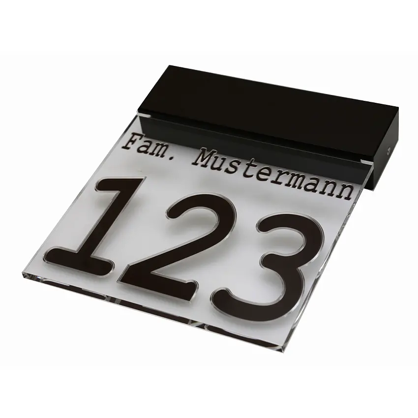 Elegante Hausnummer mit LED Beleuchtung aus Acrylglas und Aluminium
