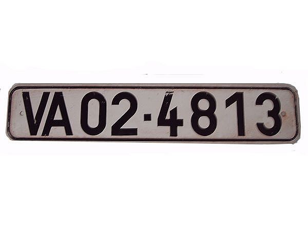 Originales Nummernschild der DDR Volksarmee NVA in den 70-iger Jahren