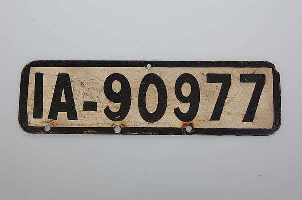 originales Kennzeichen eines Motorrades Berlin