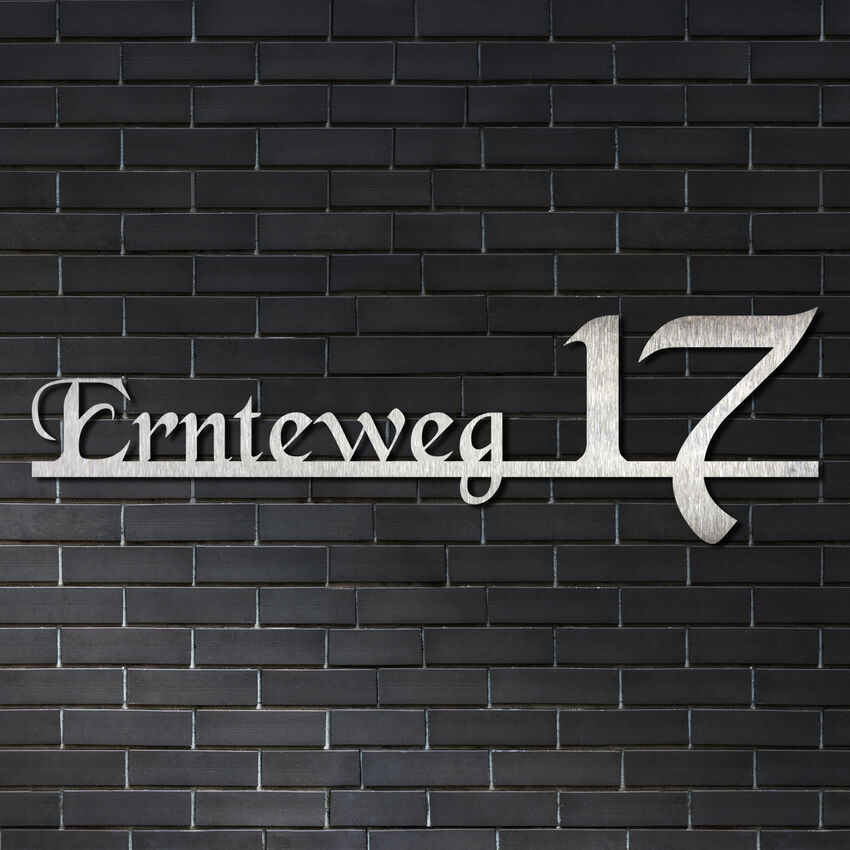 Edelstahl Hausnummer mit Straenname - Design Calligraphy - bis 11 Buchstaben