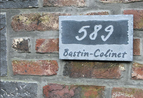 Blaustein Schild mit Namen und Nummer 150 x 250 mm