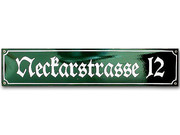 Original - Straßenschild mit 1- zeiliger Beschriftung bis max. 17 Zeichen - Maße: Höhe 15 cm ; die Breite richtet sich nach Anzahl der Zeichen sowie der Schriftart (mind. 60 cm - max. 90 cm) -- - ... Original Emaille Straßenschild mit Ihrem Wunschtext bis 17 Zeichen
