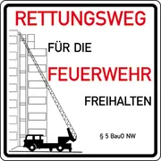 Hinweisschild für die Feuerwehr »Rettungswege für die Feuerwehr freihalten …