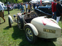 Oldtimer mit Kennzeichen Replikat